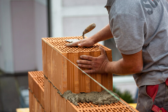 Maurerarbeit | © stock.adobe.com / Gina Sanders